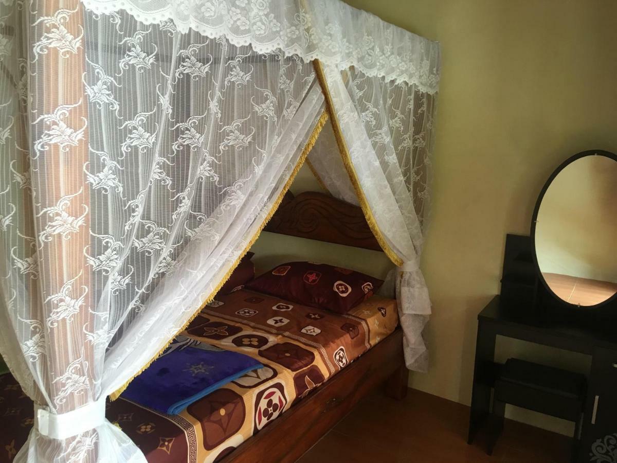 Sahnan Guest House Bukit Lawang Exterior photo